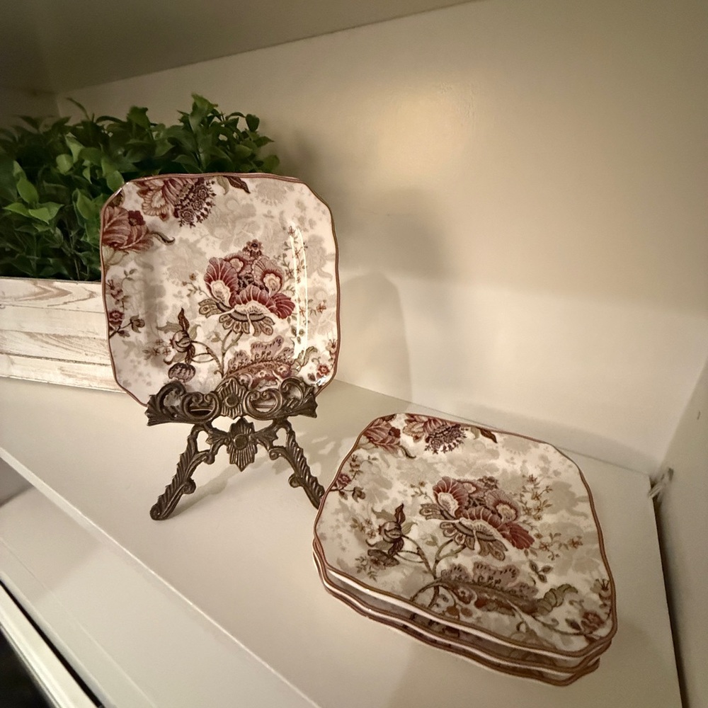 222 FIFTH GABRIELLE SQUARE SALAD PLATES Fine Porcelain China Indonesia Set of 4